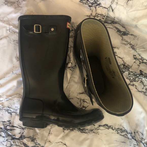 SOLD: Hunter Rainboots - Picture 3 of 8